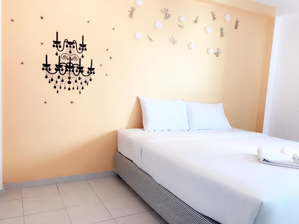 Blue Moon Hotel Хуахін Екстер'єр фото