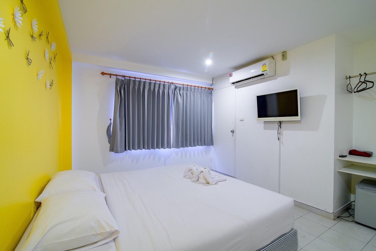 Blue Moon Hotel Хуахін Екстер'єр фото
